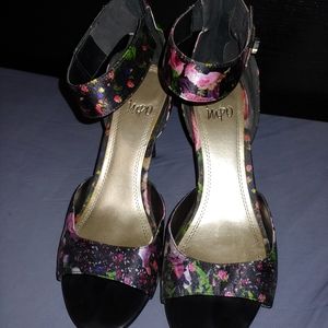 Black floral heels